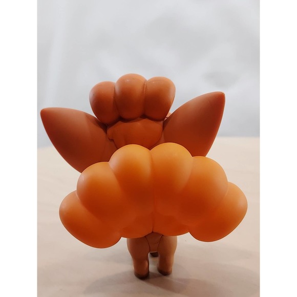 Funko POP! Pokémon Vulpix #580 Vinyl Figurine - Picture 3 of 5